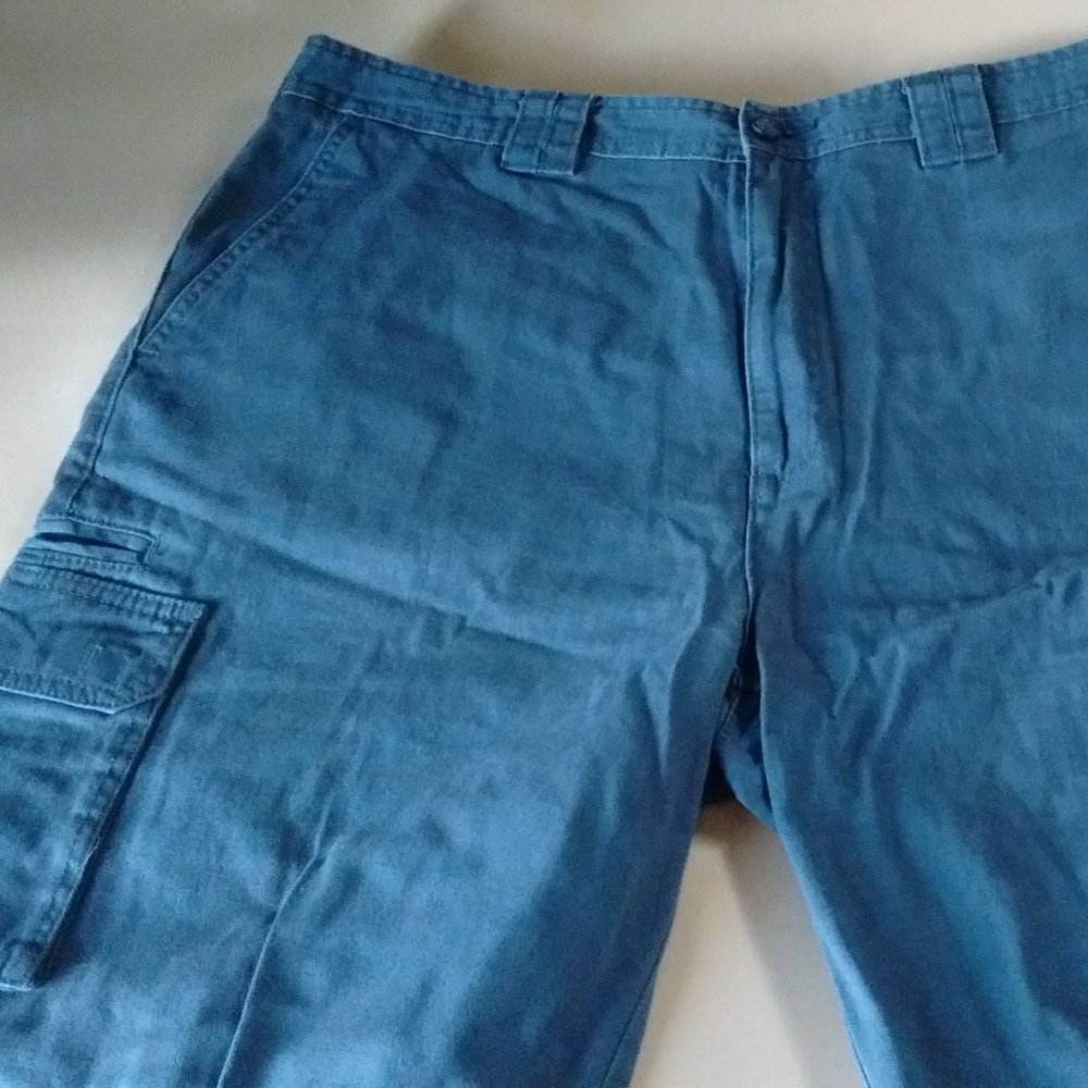 Men's Axis LA 100% Cotton Cargo Style Shorts, 40W Dark Grey in Color